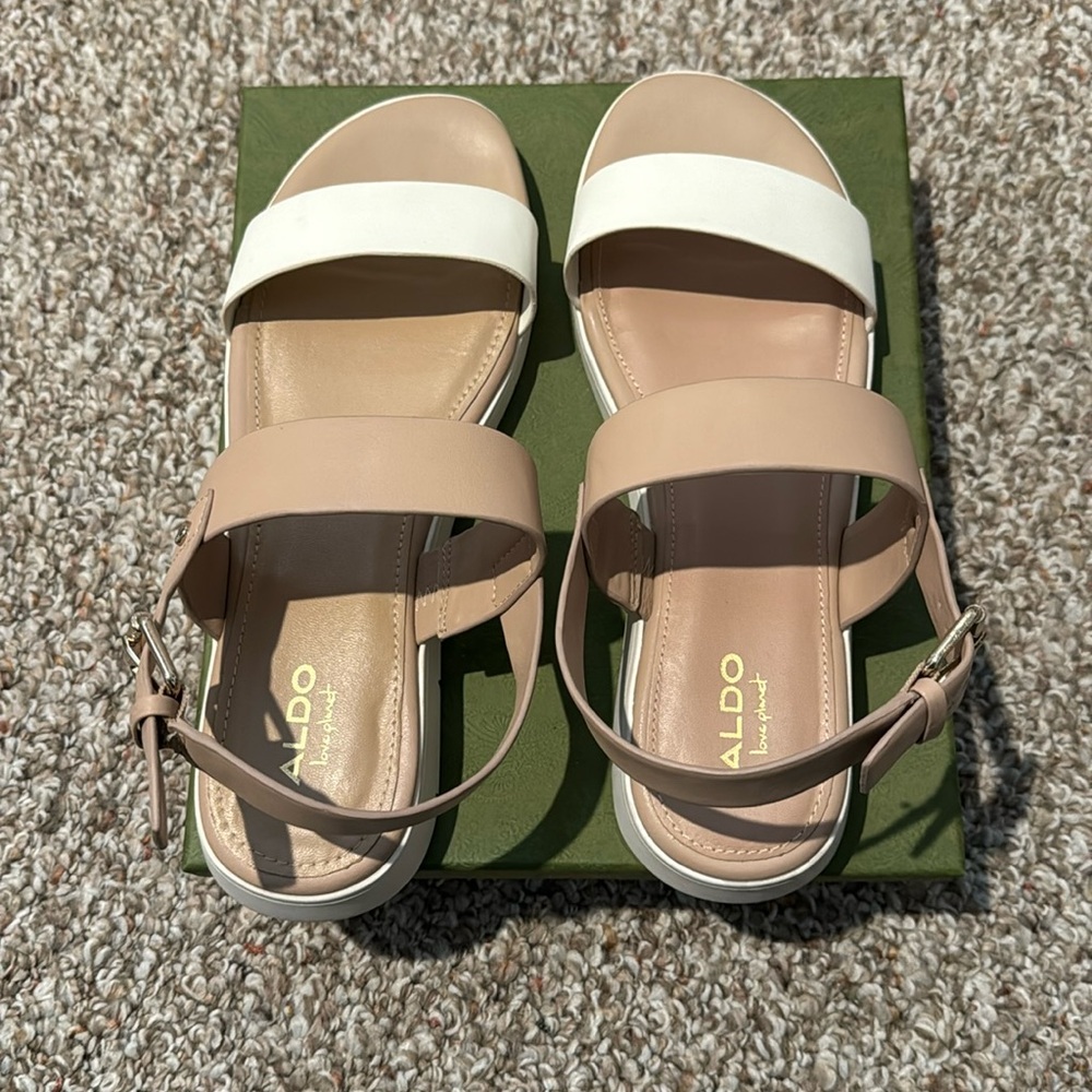 Aldo sandals size 10